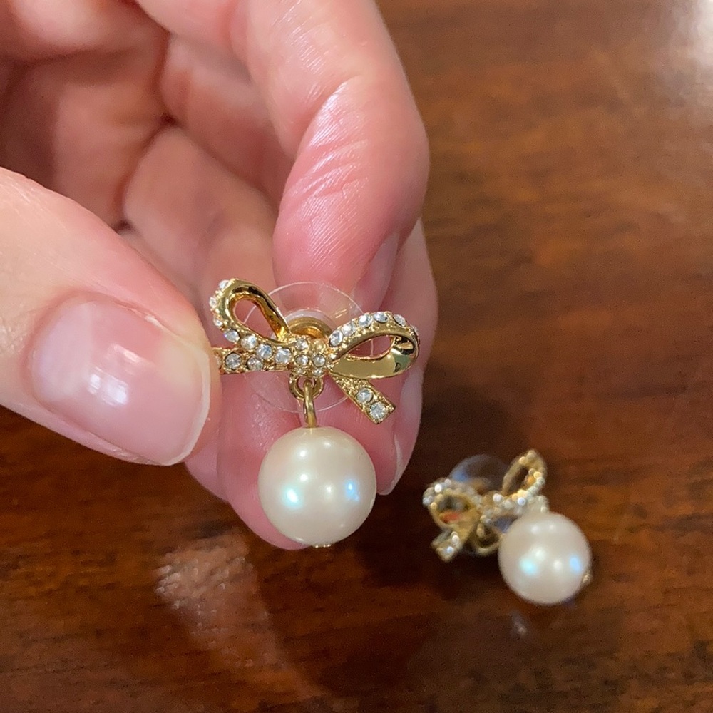 Kate Spade bow pearl earrings